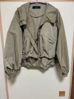 allureville ベージュ マウンテンパーカー