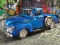 希少✨️ 1953年型 3100 ピックアップのローライダー✨️プルバック