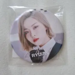 2026年最新】itzy リュジン 缶バッジの人気アイテム - メルカリ