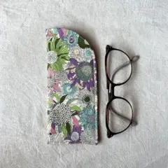 ハンドメイド　メガネケース　　　　　　　　　　　リバティ　スモールスザンナ(大)