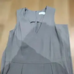 グレー Vネック オールインワン