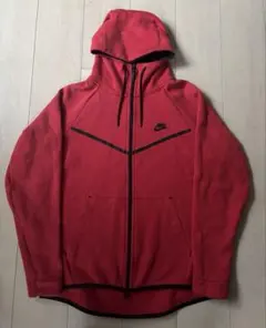 Nike テックフリース 赤 上のみ - メルカリ