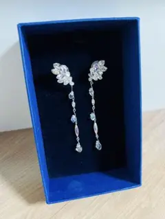 新品 スワロフスキー Swarovski イヤリング