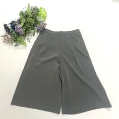 綺麗！UNIQLO ドレープガウチョパンツ カーキ（オリーブ）Lのサムネイル