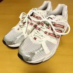 ランニングシューズ スニーカー