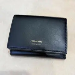FERRAGAMO 三つ折り財布 ブラックのサムネイル