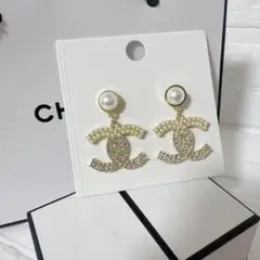 CCパールストーン付きピアス