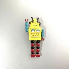 No392 ロボット　カートゥーンロボット　アストロロボット　エナメル　ブローチ