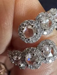 リリーカット ダイヤモンド ピアス pt900 計0.592ct - メルカリ