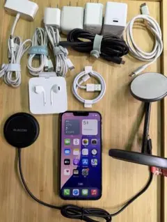 iPhone 13 Pro 256GB本体 付属品大量　充電器・ケーブル付き