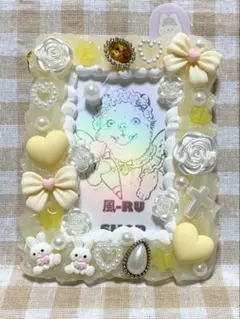 ハンドメイド ホイップデコ 硬質ケース トレカケース ゆめかわ ウサギ イエロー