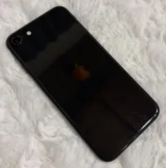 あ*す様 iPhone SE 第二世代 (SE2) 64GB 最大容量77%