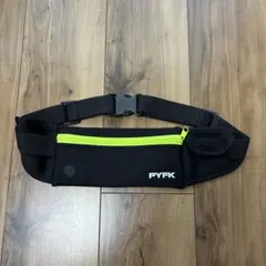 【美品】PYFK ランニングポーチ ウエストポーチ 薄型 防水 イヤホン穴付
