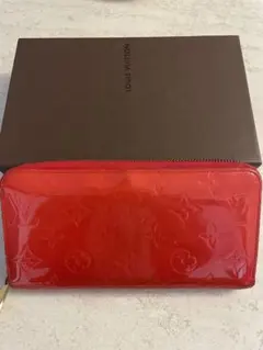 【SALE！限定品】Louis Vuitton ヴェルニ　長財布 レッド
