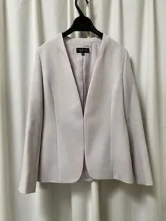 インディヴィ ノーカラージャケット