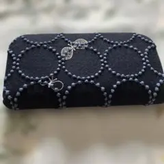 mina perhonen 長財布 ラウンドファスナー 蝶刺繍　ハンドメイドのサムネイル