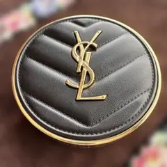 イヴサンローラン　クッションファンデ　25