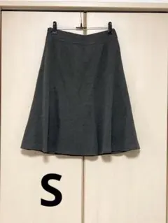 セミフレアースカート　S