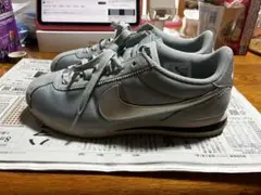 emmi x NIKE スニーカーのサムネイル
