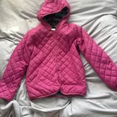 【美品】BEAMSリバーシブルピンクのフード付き中綿コート