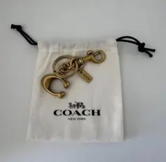 希少 COACH キーリング Tea Rose ティーローズ ターンロック - メルカリ