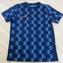Nikeシャツ