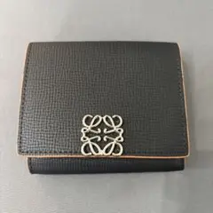 2025年最新】LOEWE カラー：ブラック系 三つ折り財布の人気