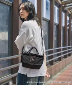 グラフィックデザイン ドロスト巾着ミニショルダーバッグ ユニバーサル　新品　黒