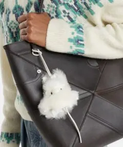 Item thumbnail for item 52347fcf-ef16-4192-884d-c4dc528f675d