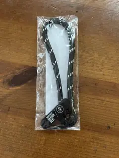 シーズンシート　ハンドストラップ ブラック