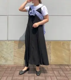人気！UNIQLO キャミソールフレアワンピース　ポケット付　重ね着も　標準丈