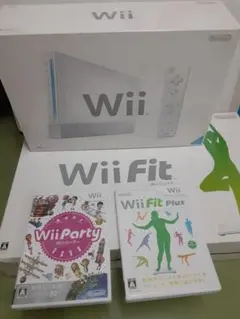 Wii本体とWii Fit　ソフトセット