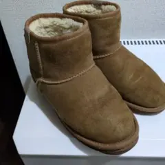 Item thumbnail for item bc5549a2-6b69-4385-8bb1-2f135075b9a9