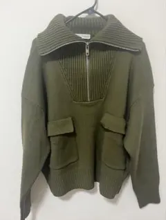 お値下げ！ZARA ジップアップニットトップス　カーキ