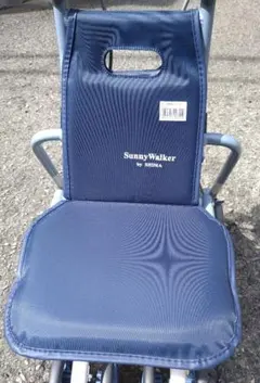 介護メーカーさん座れる酸素、医療用ボンベカー試し押しのみの極美品です(*^^*)のサムネイル