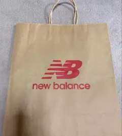 New Balance ショップ袋 紙袋のサムネイル