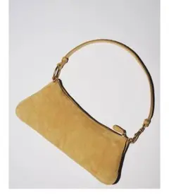 イエロー スエード ショルダーバッグのサムネイル