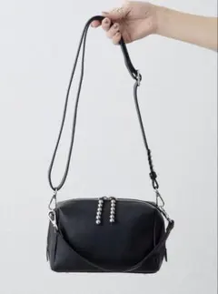 ear PAPILLONNER スタッズショルダーバッグのサムネイル