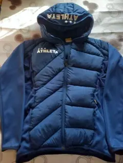 ATHLETA 　アスレタ　アウター　ジャケット　中綿フード付きネイビーアウター