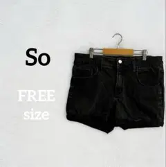 海外古着✨So【FREE】ブラック ミディ丈ショートパンツ