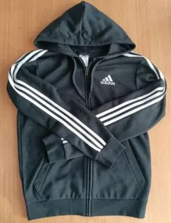 adidas ブラック フルジップパーカー メンズＭサイズ