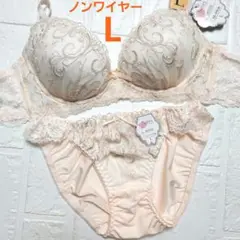 【新品未使用】格安！ノンワイヤー ブラショーツセット L 90559 ピーチ