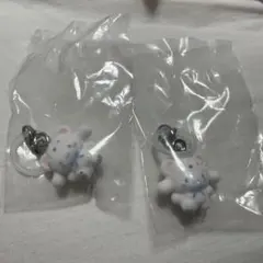 サンリオ　めじるしアクセサリー　ふわふわスノー　シナモン