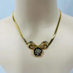 ヴィンテージ　ゴールドカラー　チェーン ネックレス 花モチーフ