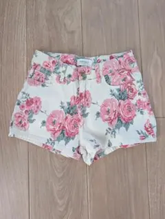 FOREVER21 花柄 デニムショートパンツ US24