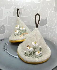 handmade三角ミトン カモミール
