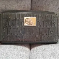 CECI CILM ブラック 長財布のサムネイル
