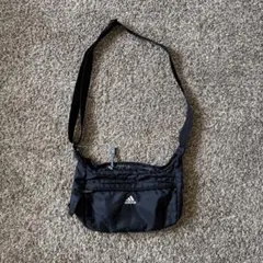 adidas ナイロンバッグ ショルダーバッグ ポケット多め ブラック 黒