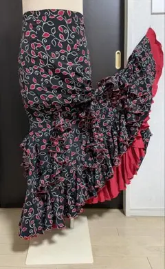 MOLINA フラメンコスカート 黒と赤の葉模様 2026年最新】molina フラメンコの人気アイテム - メルカリ