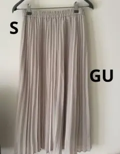 GU ライトベージュ プリーツロングスカート Sサイズ